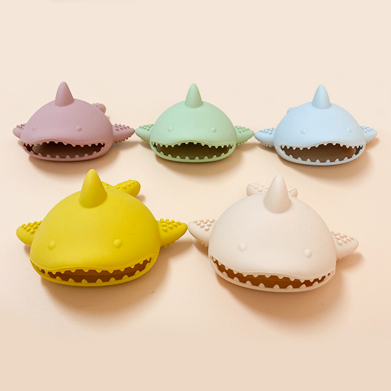 1pcs 실리콘 상어 아기 팔찌 치아발육기 설치류 치아 - Baby Products Photos 리뷰 및 가격